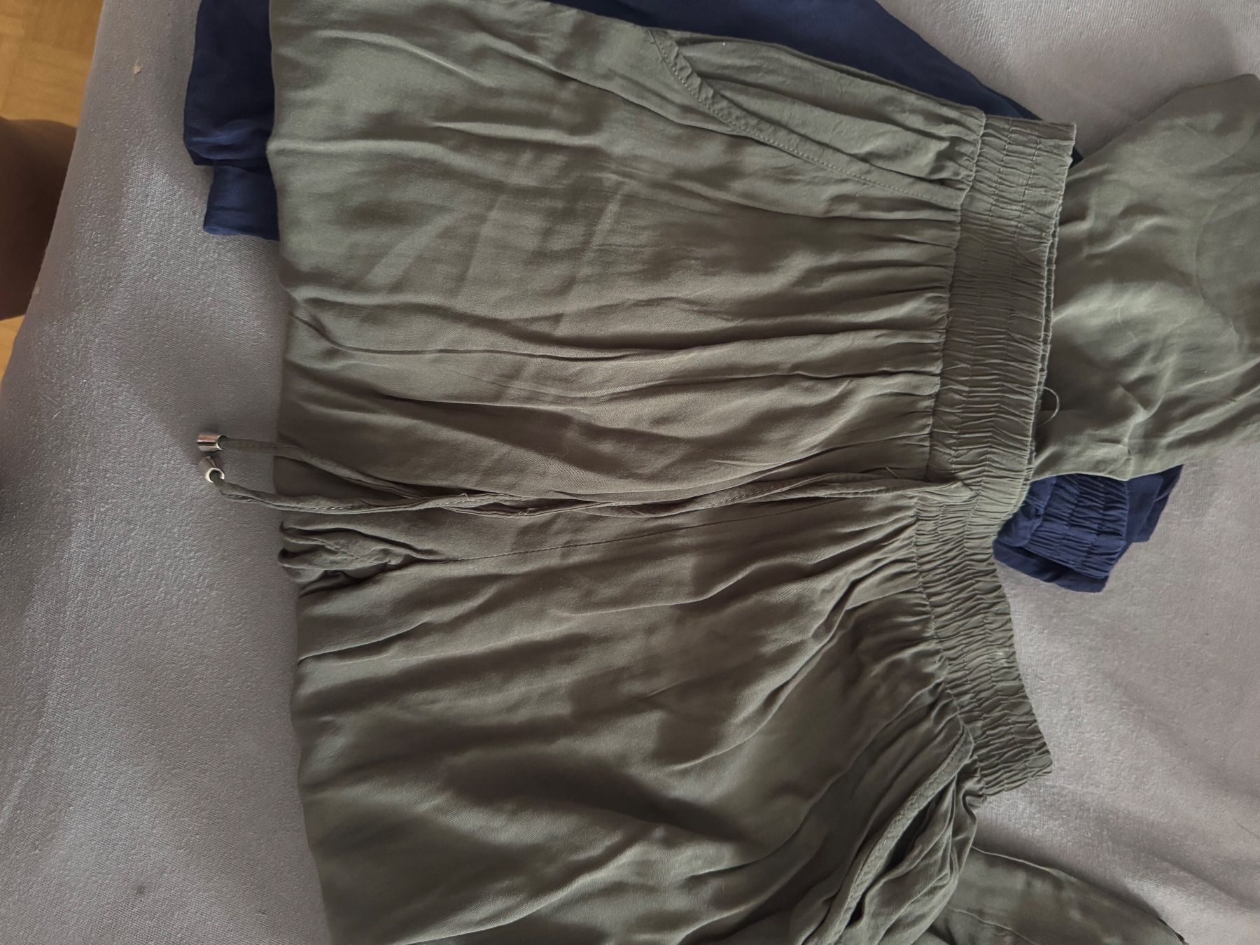 Pantaloni: Luftige Sommer Stoffhose Chicorée Gr. S – Usato da Künten venduto da bel_6wn2 3