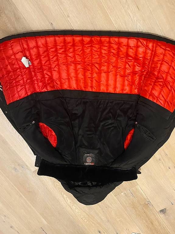 Giacche: Herren - Parka – Usato da Frenkendorf venduto da Maetti 1