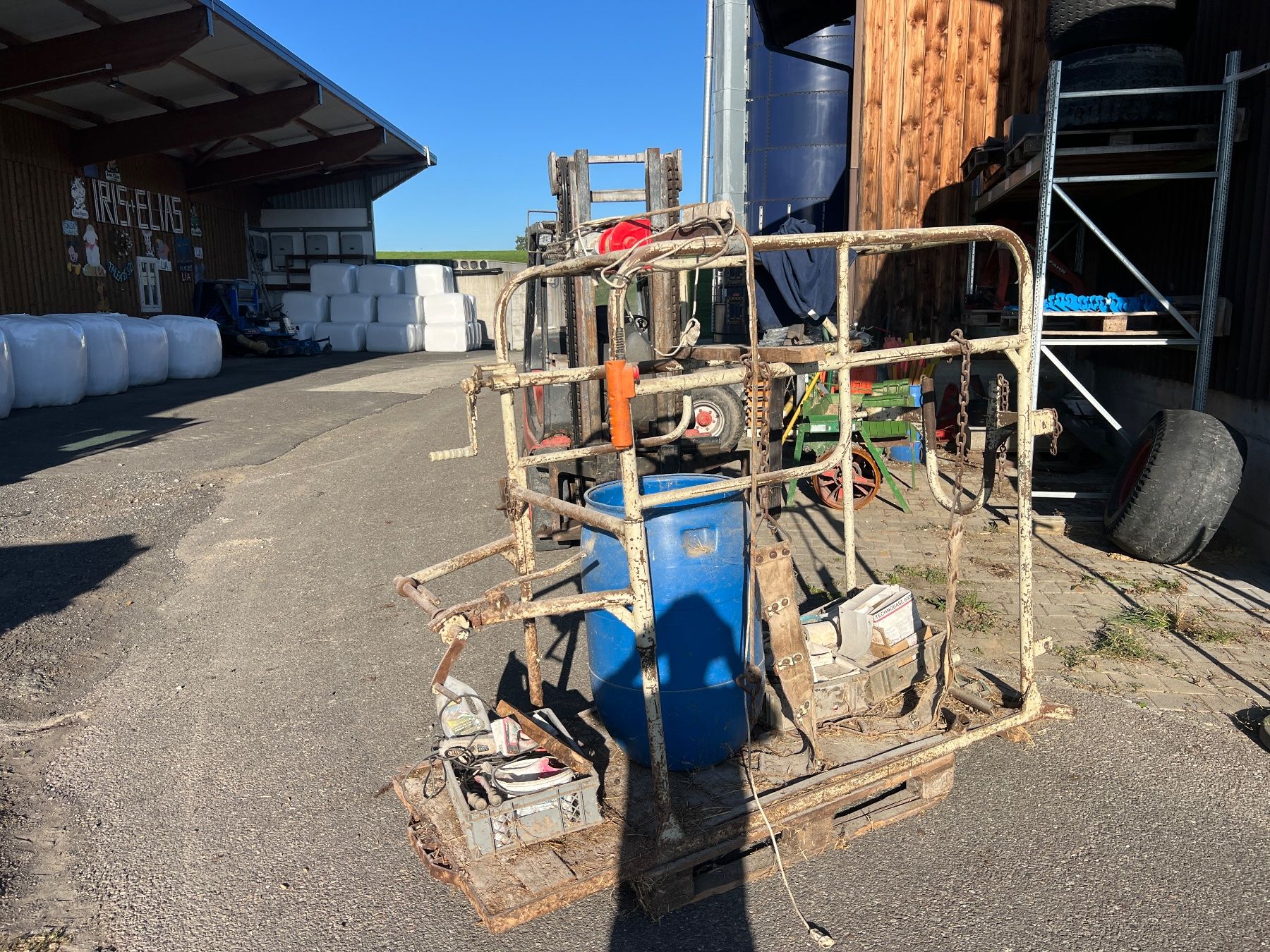Trattori: Klauen Stand/ Behandlungsstand Elektrisch – Usato da Emmenbrücke venduto da Calida1 1