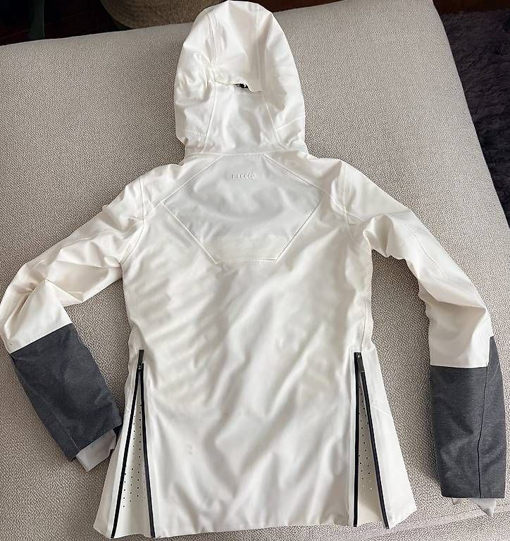 Peak Performance Giacche: Giacca da sci donna Peak Performance modello Velaero – Usato da Porto Ronco venduto da v_l_hp6f 1