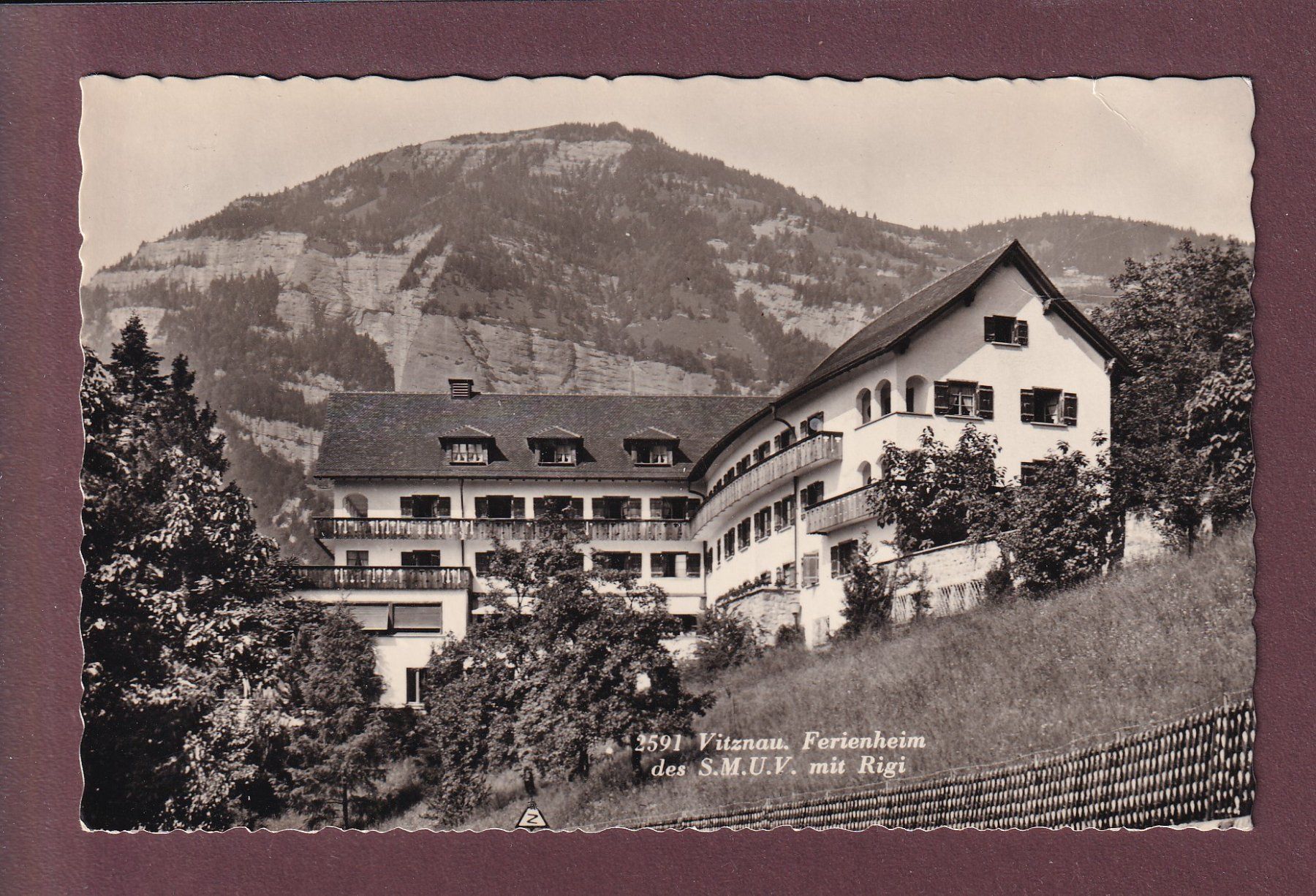 Cartoline postali: VITZNAU - Ferienheim SMUV - 1957 – Usato da Pully venduto da nicecards