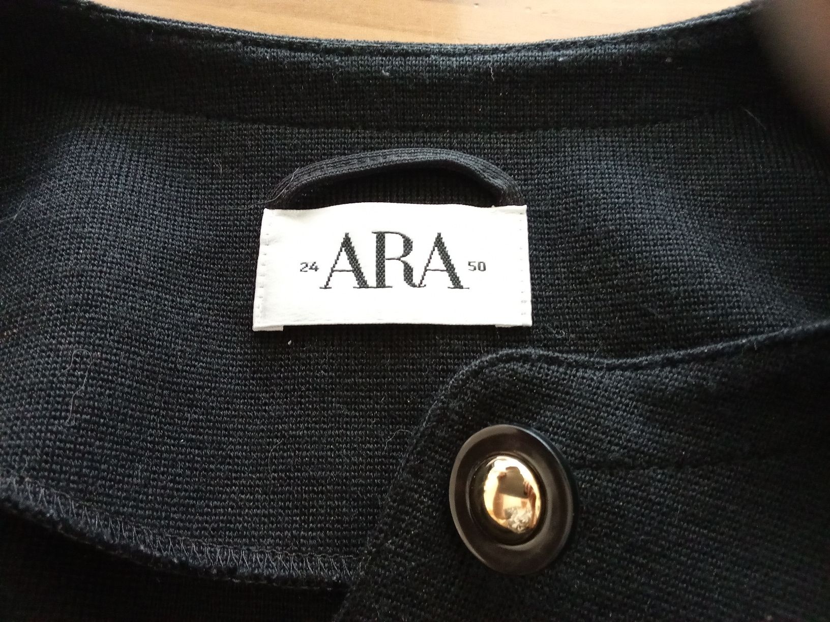 Vestes: DAMEN STRICKJACKE  – D'occasion à Muri BE par Alk 1