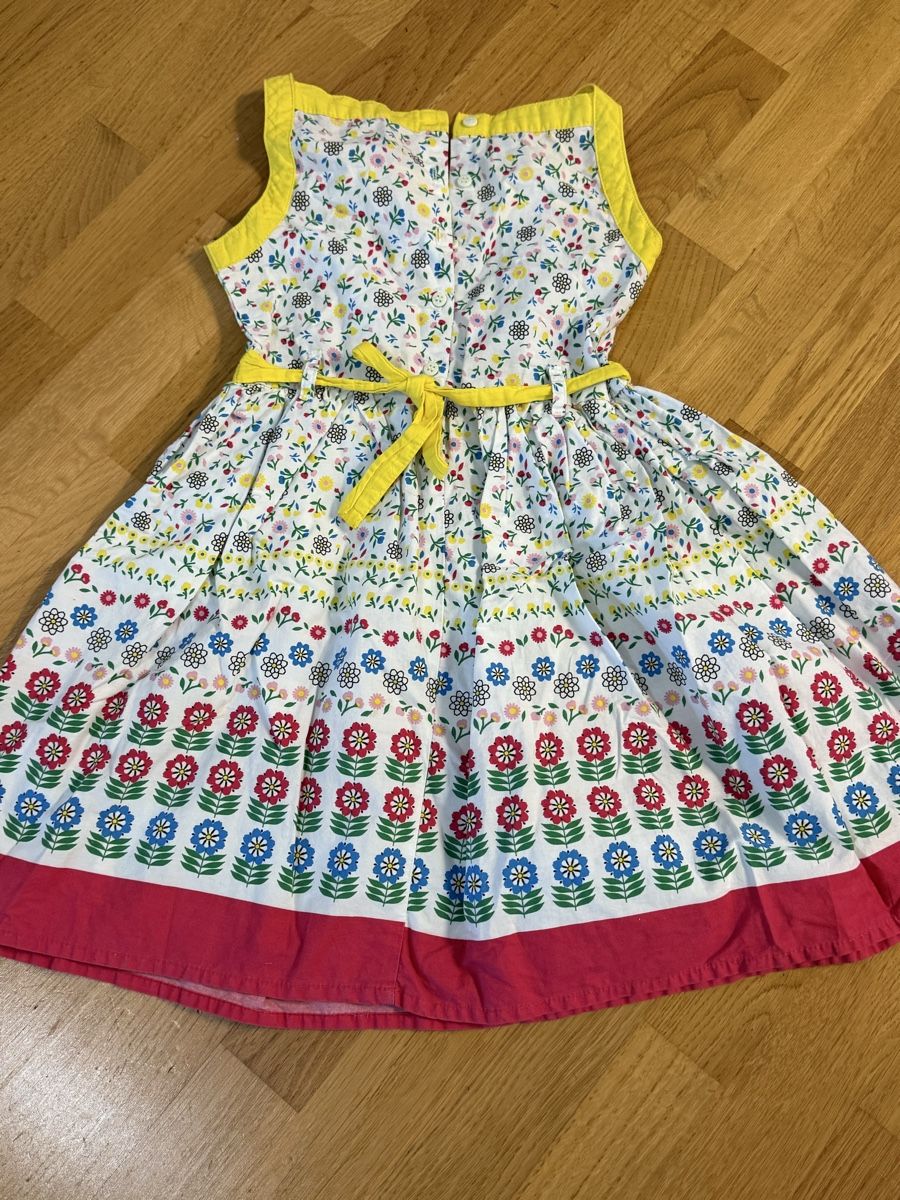 Kleider & Röcke: Sommer Kleid 110/116 top – Gebraucht aus Greifensee von Seq 1