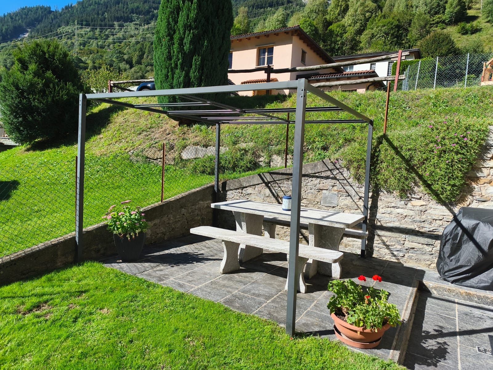 Markisen: Struttura gazebo – Gebraucht aus Mesocco von pb123
