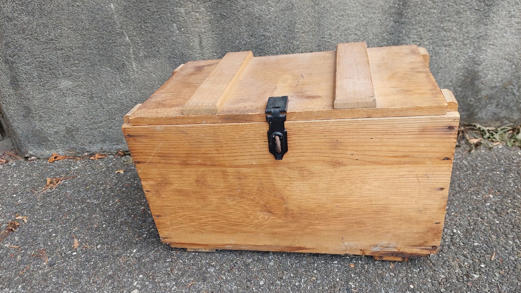 Casse di trasporto: Holzkiste mit Deckel und Griffen gebraucht – Usato da Konolfingen venduto da lanomi 1