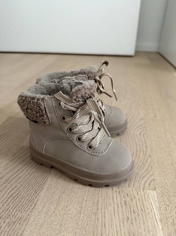 Scarpe da donna: Stiefeletten  – Usato da Neuhausen am Rheinfall venduto da ste_w65l
