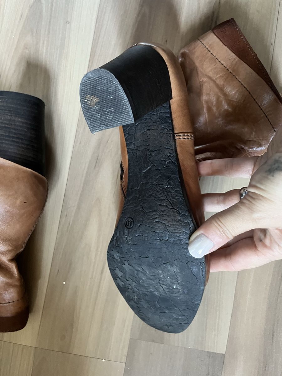 Damenschuhe: Braune Leder Stiefeletten mit Absatz, Grösse 40 – Gebraucht aus Hochdorf von Forestgreen 4