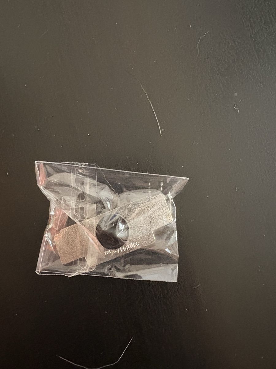 Ciondoli: Stranger Things Pin- Anstecker Starcourt – Nuovo e nell'imballaggio originale da Basel venduto da alisha.beuggert 1