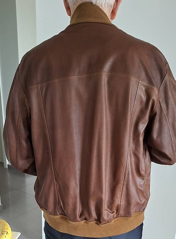 Giacche: Blouson de marque réversible 100 % cuir veritable - neuf – Nuovo e nell'imballaggio originale da Pully venduto da Dede1958 1