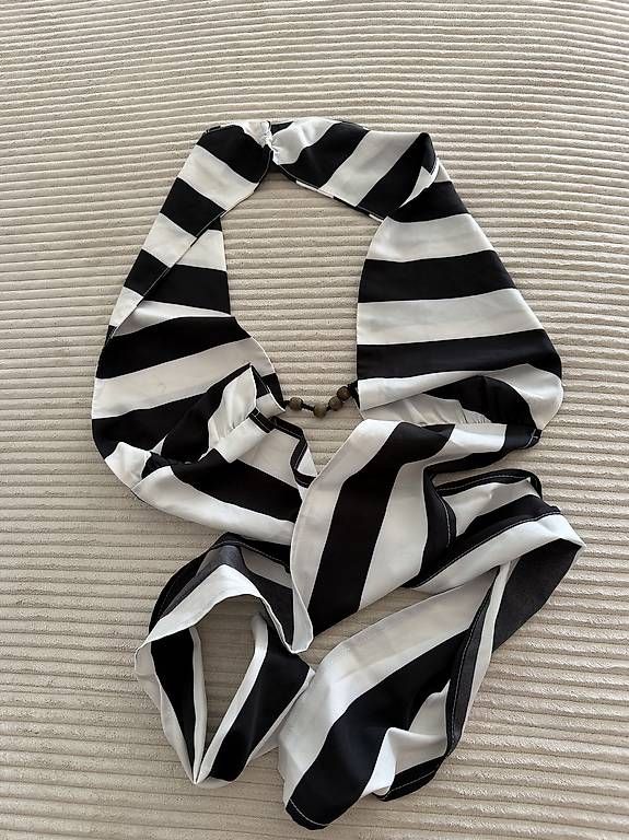 Top:  Damen-Tops zu verkaufen – Usato da Wil SG venduto da mar_w7v7 1