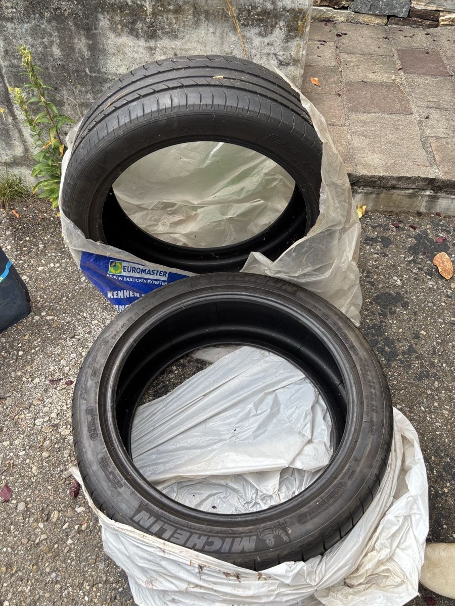 Pneus & Kompletträder: 2 Michelin Sommerpneus – Gebraucht aus Frenkendorf von leo_697q