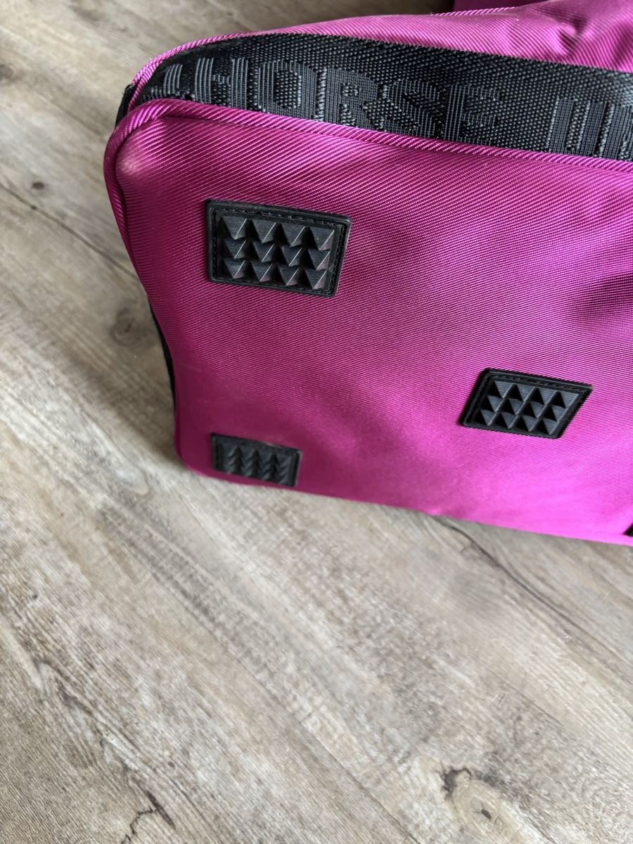 Taschen: Reitstiefel Tasche Beere – Gebraucht aus Dürnten von Sheini8 2