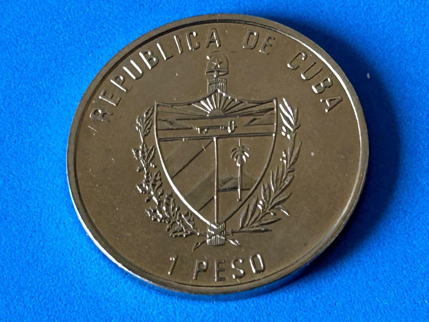 Tutti le monete: Cuba - 1 Peso (Dolphins) 1994 UNC – Nuovo (secondo la descrizione) da Corcelles NE venduto da AJKader 1