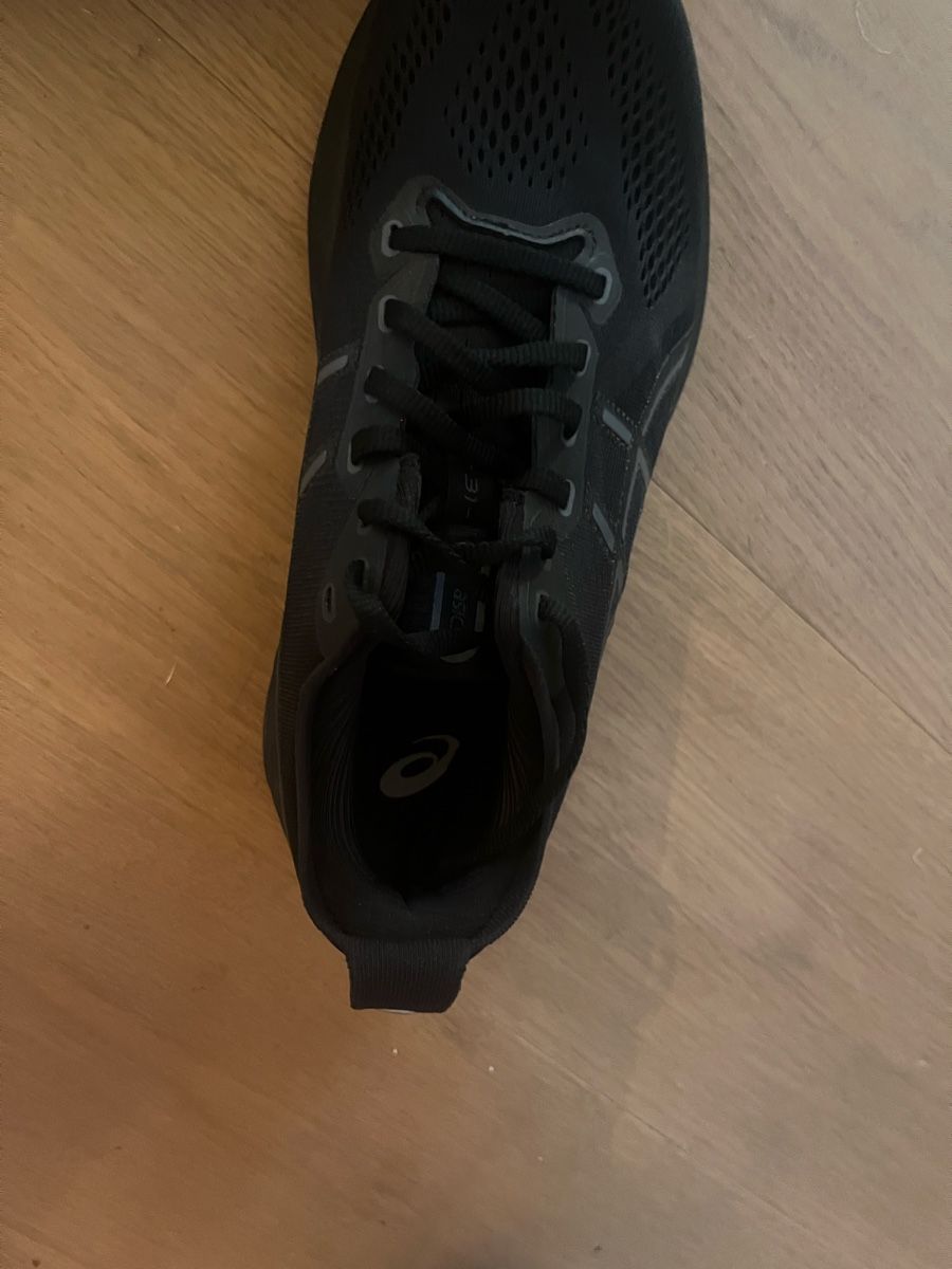 Chaussures femmes: Running Shows A) – D'occasion à Birmensdorf ZH par Sab5555 2