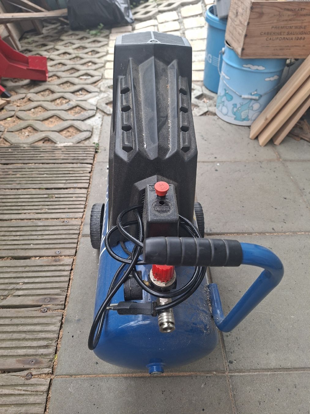 Scheppach Compresseurs: Kompressor 24L SCHEPPACH – D'occasion à Emdthal par Pumi79 1