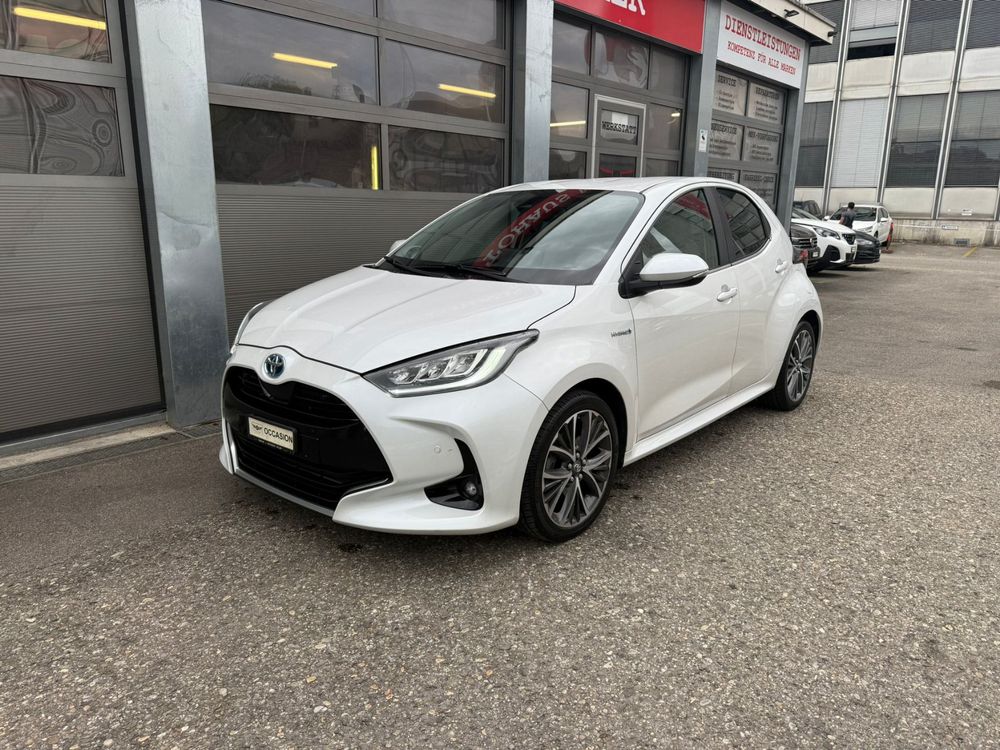 Toyota Automobili: Toyota Yaris 1.5 Comfort e-CVT – Usato da Biel/Bienne venduto da AS24 2