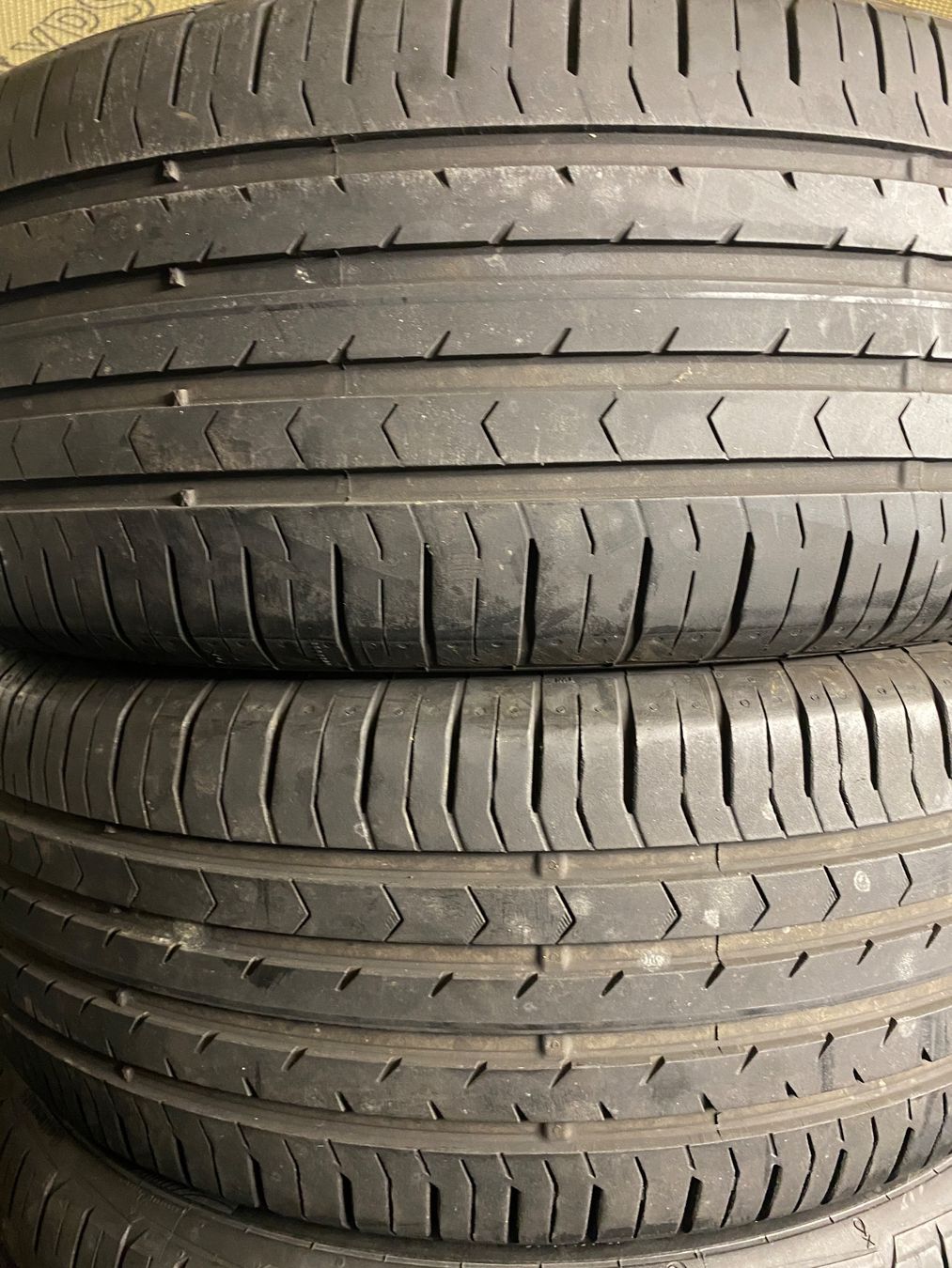 Continental Pneumatici & Ruote complete: 215/55R17 – Usato da Widen venduto da Dinero02
