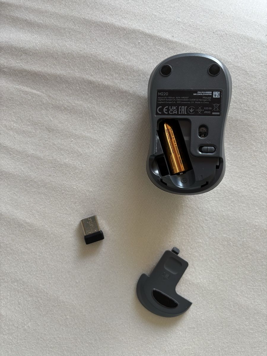 Logitech Mouse: Logitech Maus M220  – Usato da Nottwil venduto da jon_wg27 3