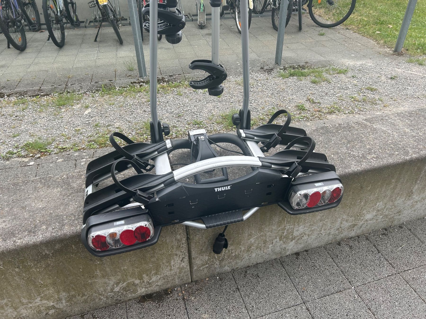 Ganci per rimorchio: Porte Vélo Thule – Usato da Murten venduto da Keybec 2