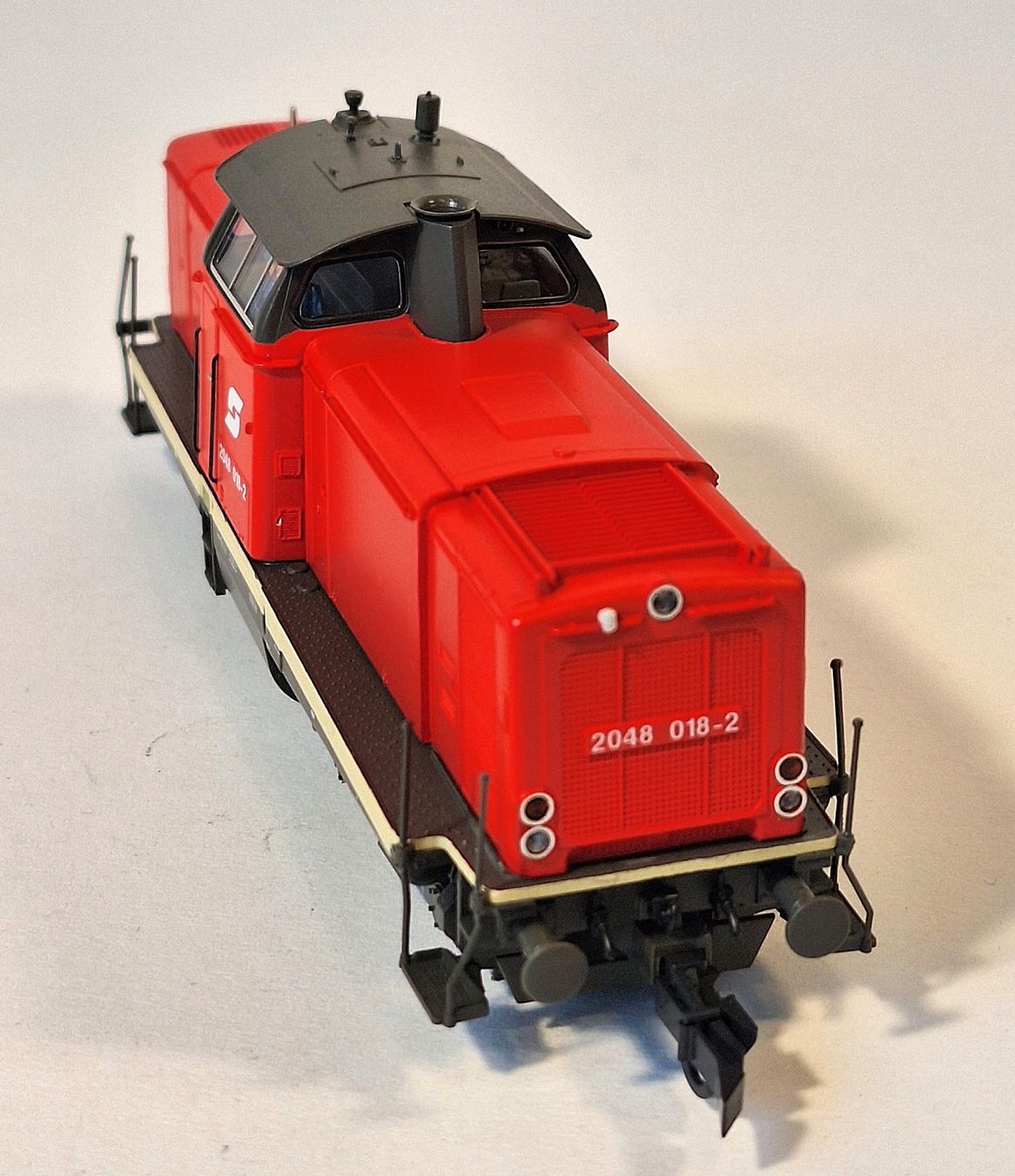 Roco Modellini di ferrovie: ÖBB 2048 mit Güterzug – Usato da Bern venduto da BahnliebhaberRe420 6