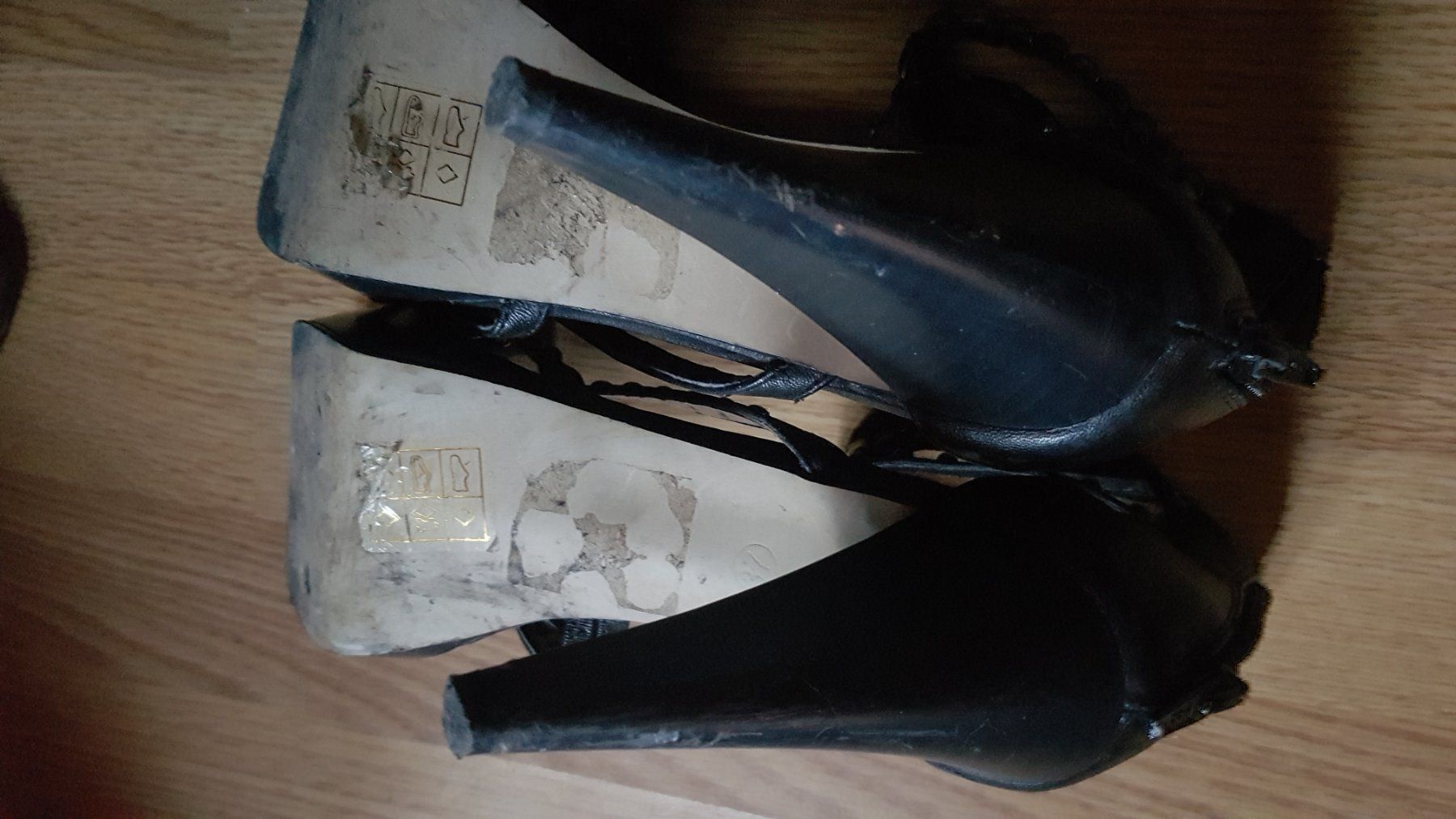 Chaussures femmes: High heels von cube gr 37 b12 – D'occasion à Schwarzenburg par Flamingo07 2