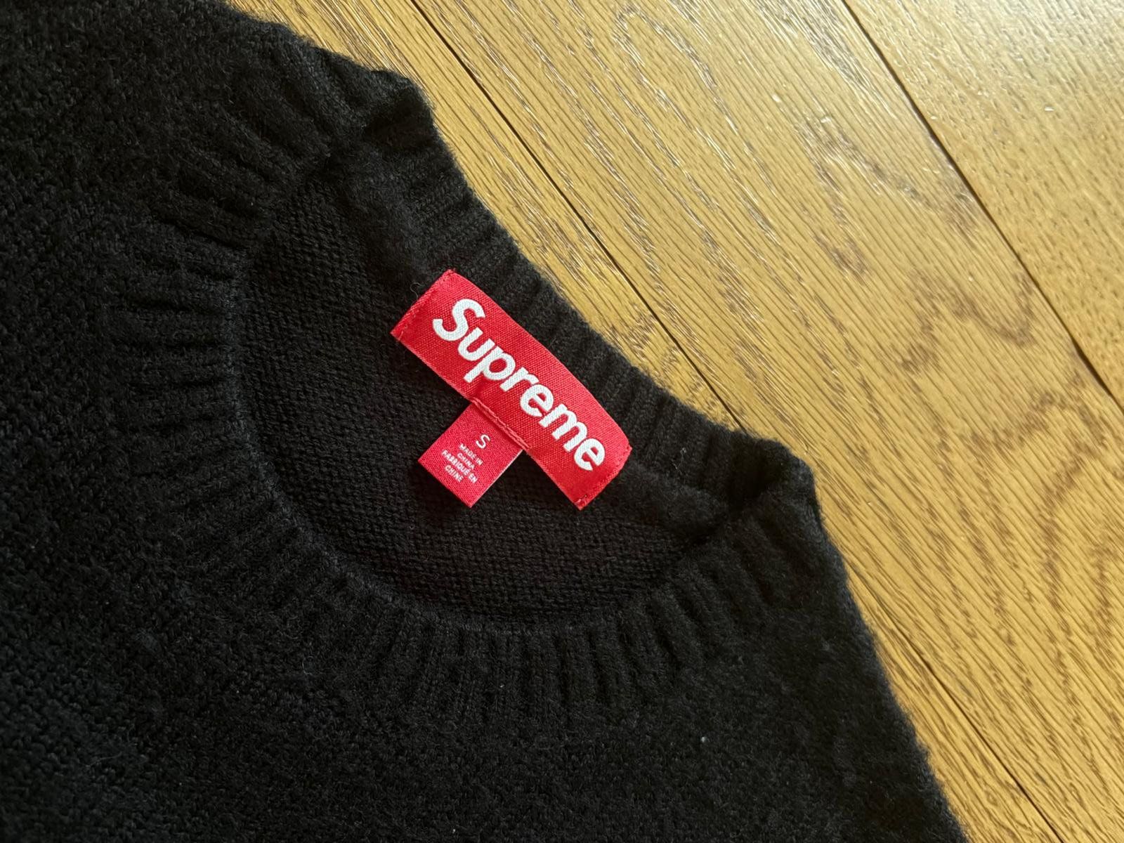 Maglioni & Felpe: Supreme Pullover, Original, Gr. S, Neu, selten – Usato da Schlieren venduto da mamazon 3