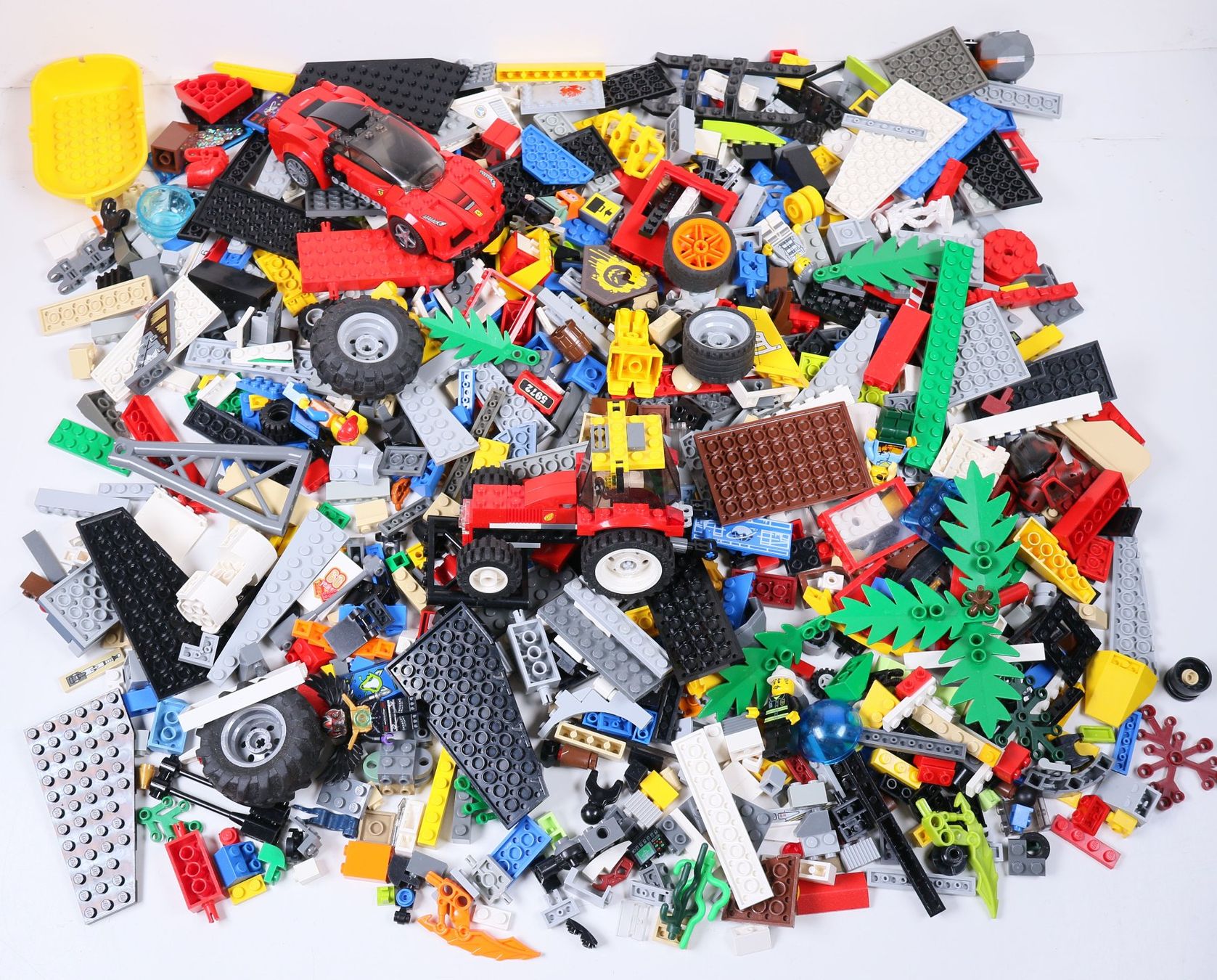 Lego Kit di costruzioni: 1.5 kg. Legoteile mit Minifiguren – Usato da Hettlingen venduto da Scholi99