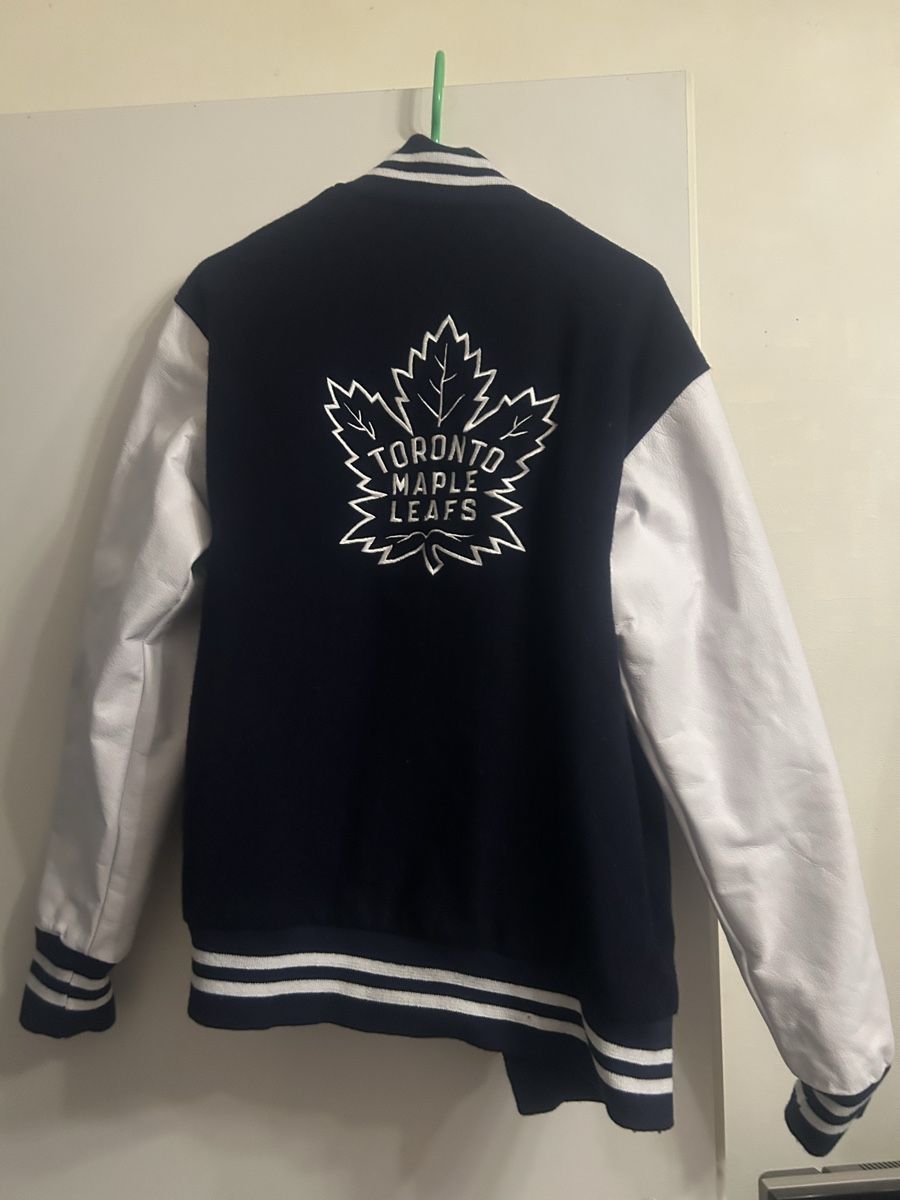 Giacche: Toronto Maple Leafs College Jacke, Gr. M, neuwertig! – Nuovo e nell'imballaggio originale da Effretikon venduto da PrimeTimeB 1