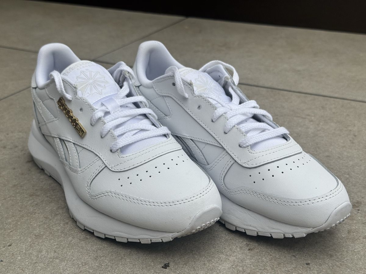 Reebok Scarpe da donna: Weisse Reebok Classics Sneakers, Grösse 38 – Usato da Stansstad venduto da ck1386 1