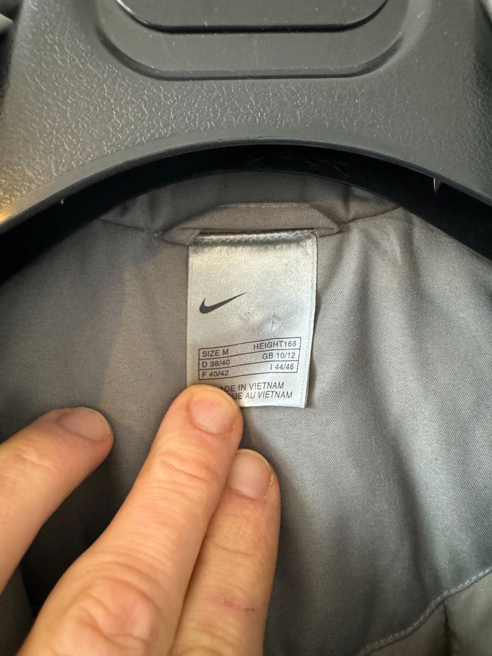 Nike Giacche: Nike Y2K jacket men size M Japan exclusive – Usato da Neuchâtel venduto da _Easy_to_Find_ 6