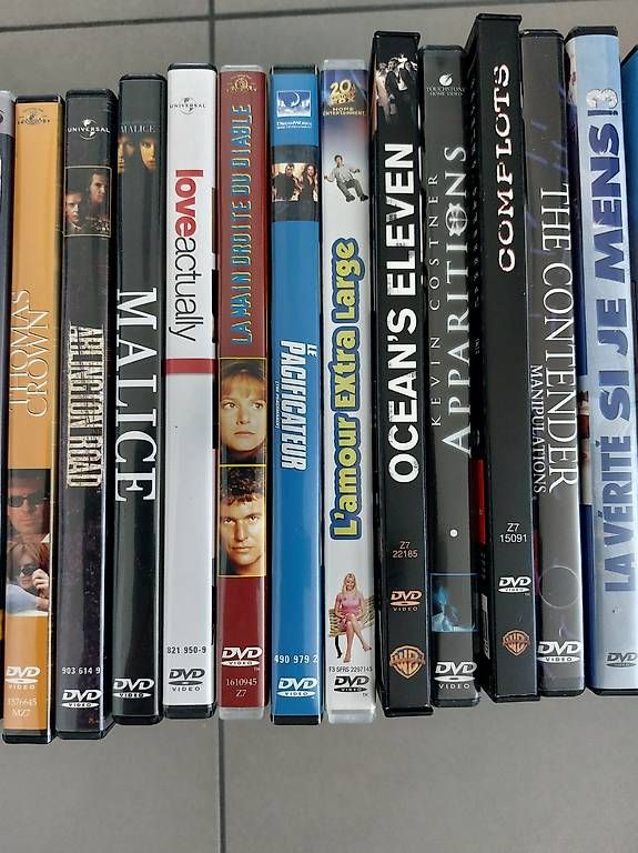 Alle DVDs: 45 DVD's à donner  – Gebraucht aus Martigny von paquito60 2