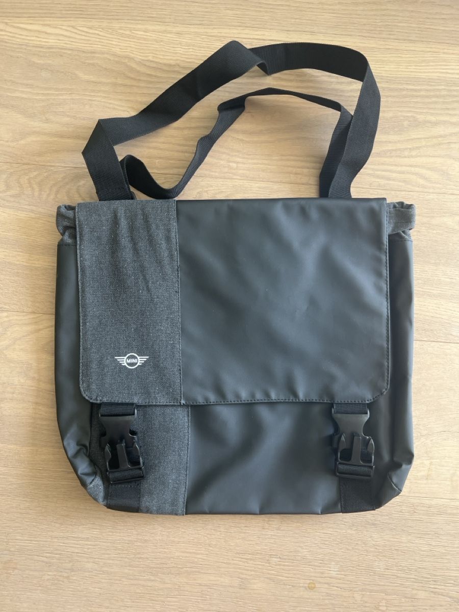 Sacs: Mini Messenger Bag / Umhängetasche, Neu! – Neuf avec emballage d'origine à Horw par Lela_01