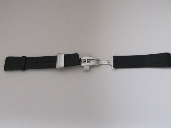 GUCCI Kautschuk-Uhrenarmband 23mm mit Faltschliesse. NEU 5