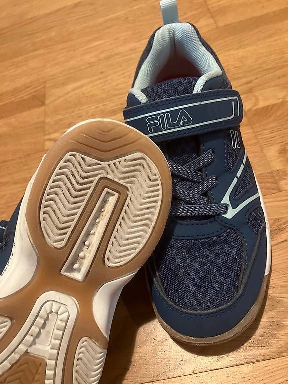 Scarpe per ragazzi: Turnschuhe Grosse 32 – Usato da Bern venduto da Marli18 2