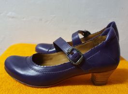 Neu: "Vabeene"  Swiss Made" Pumps Gr. 41 / lavendel / Leder