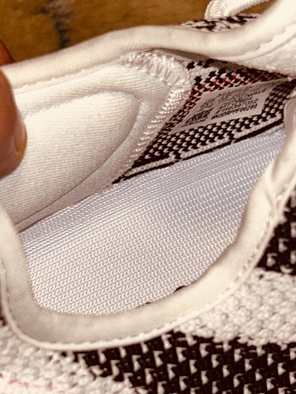 Scarpe da uomo: Yeezy Boost 350 V2 Zebra – Usato da Zürich venduto da DekOandCo 3