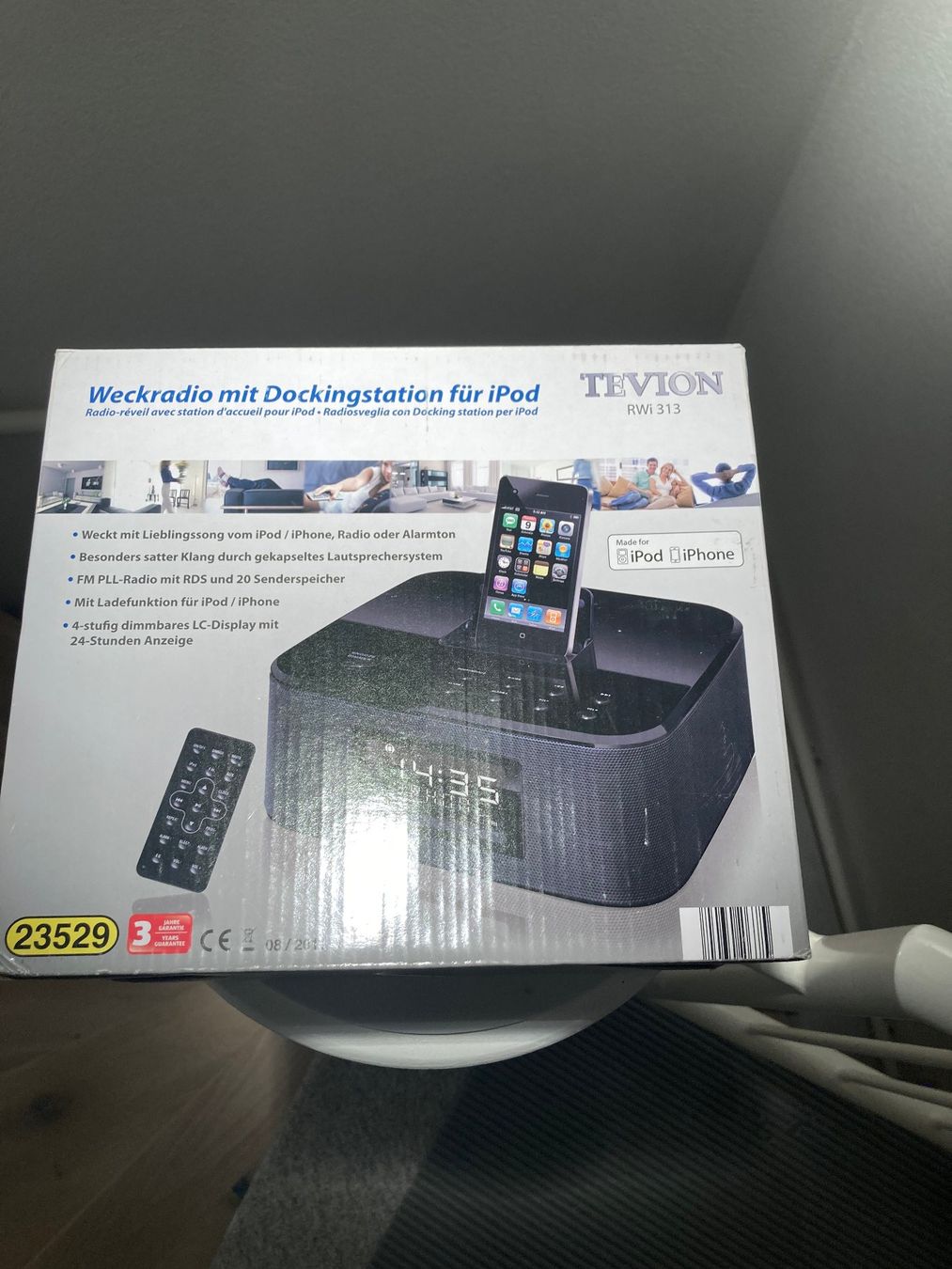Sveglie: Radiowecker mit Dockingstation für iPod – Usato da Dielsdorf venduto da Textron 1
