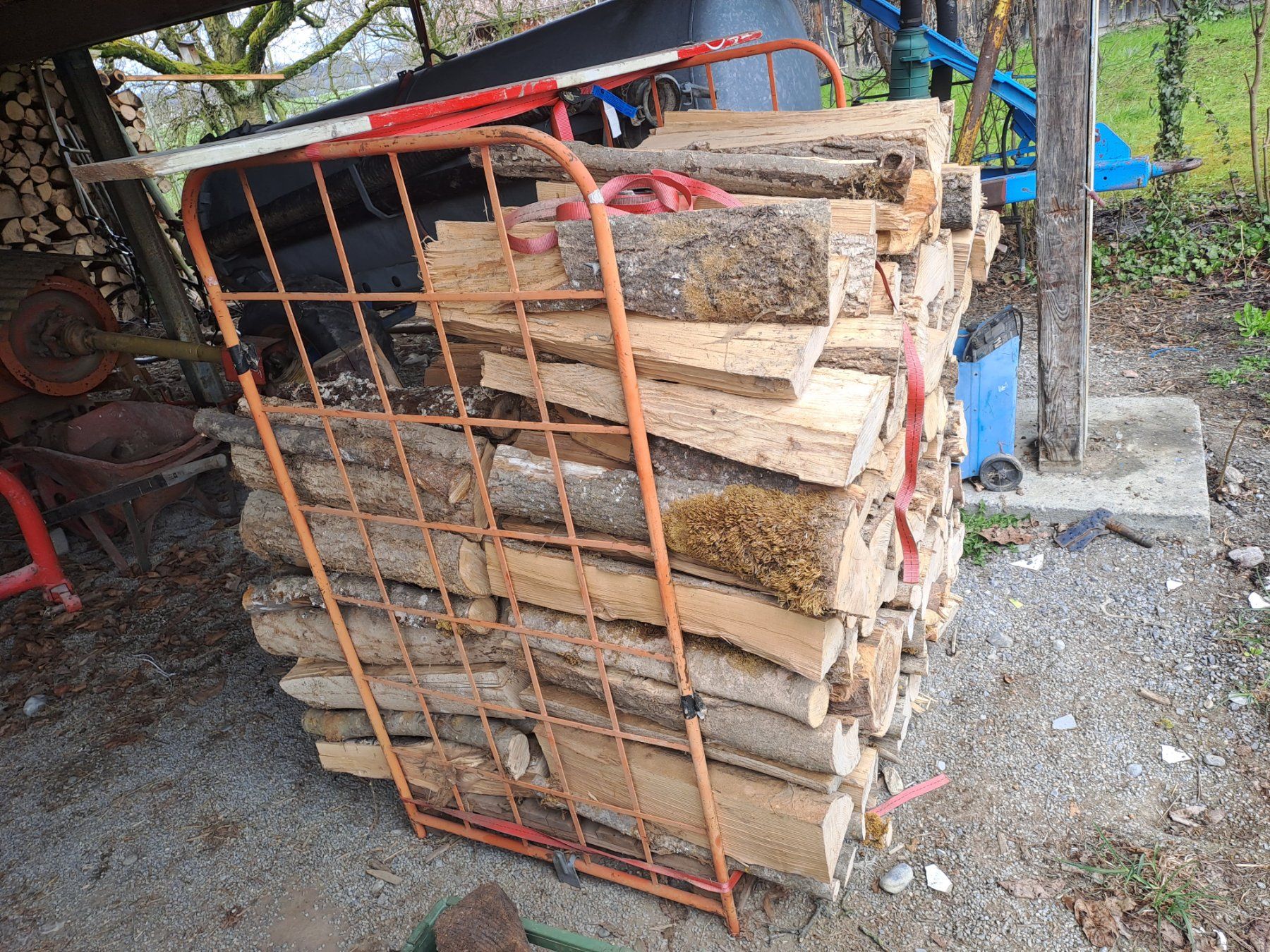 Articoli in legno: Brennholz trocken – Usato da Roggwil TG venduto da kellerthomaserbel