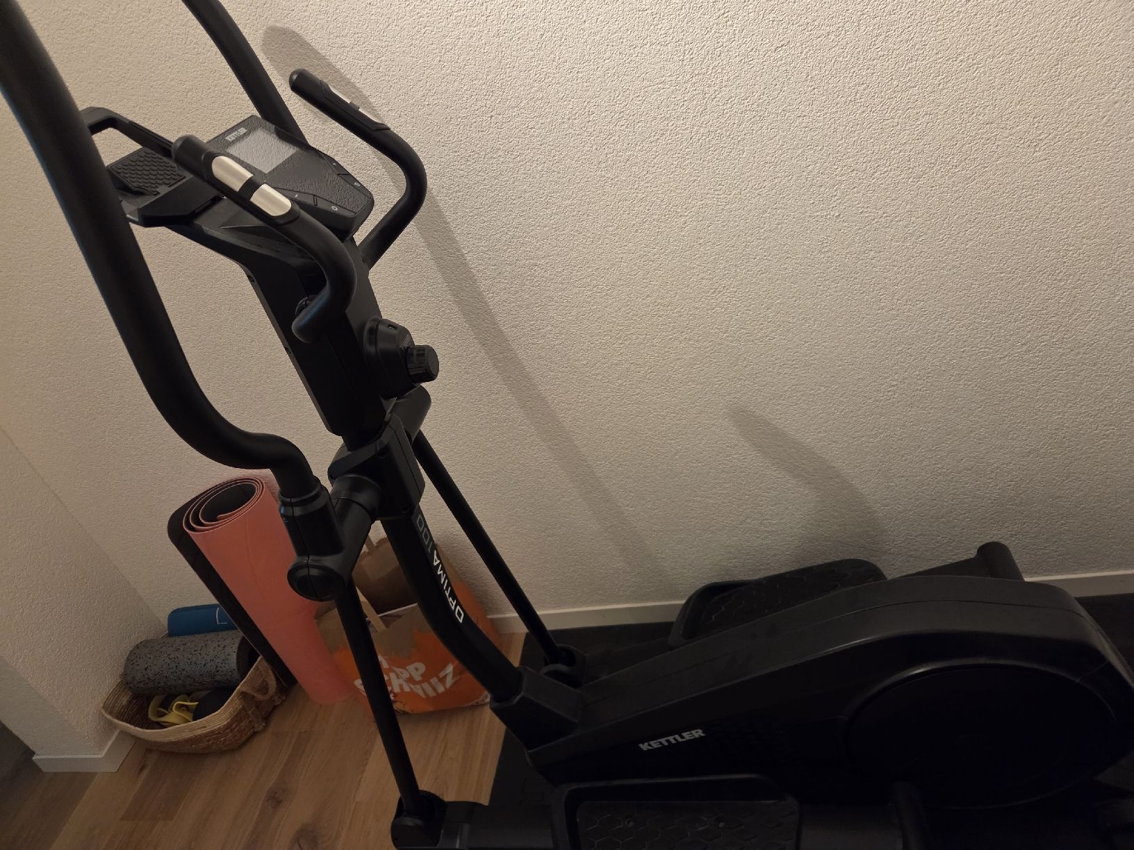 Kettler Vélos d'appartement: Crosstrainer Kettler – D'occasion à Hinwil par rot_2rgs 1