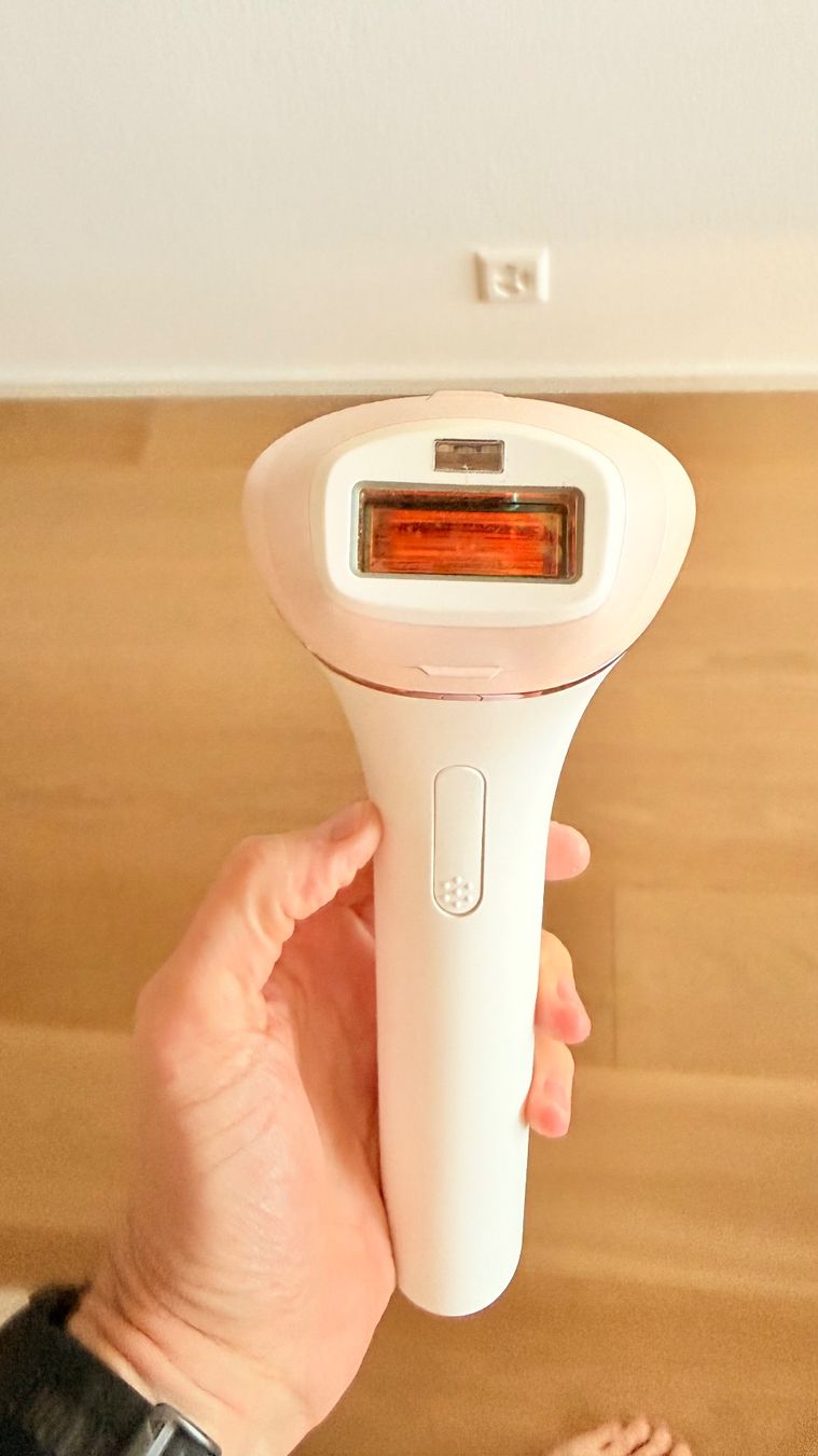 Epilatori: Philips Lumea 9000 IPL – Usato da Oberägeri venduto da SimonMc 2