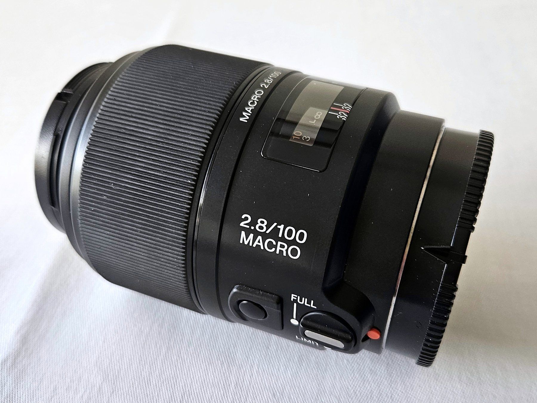 Sony Objektive: Sony-Objektiv 100mm F2.8 Macro A-Mount – Gebraucht aus Männedorf von Ziitglogge 1