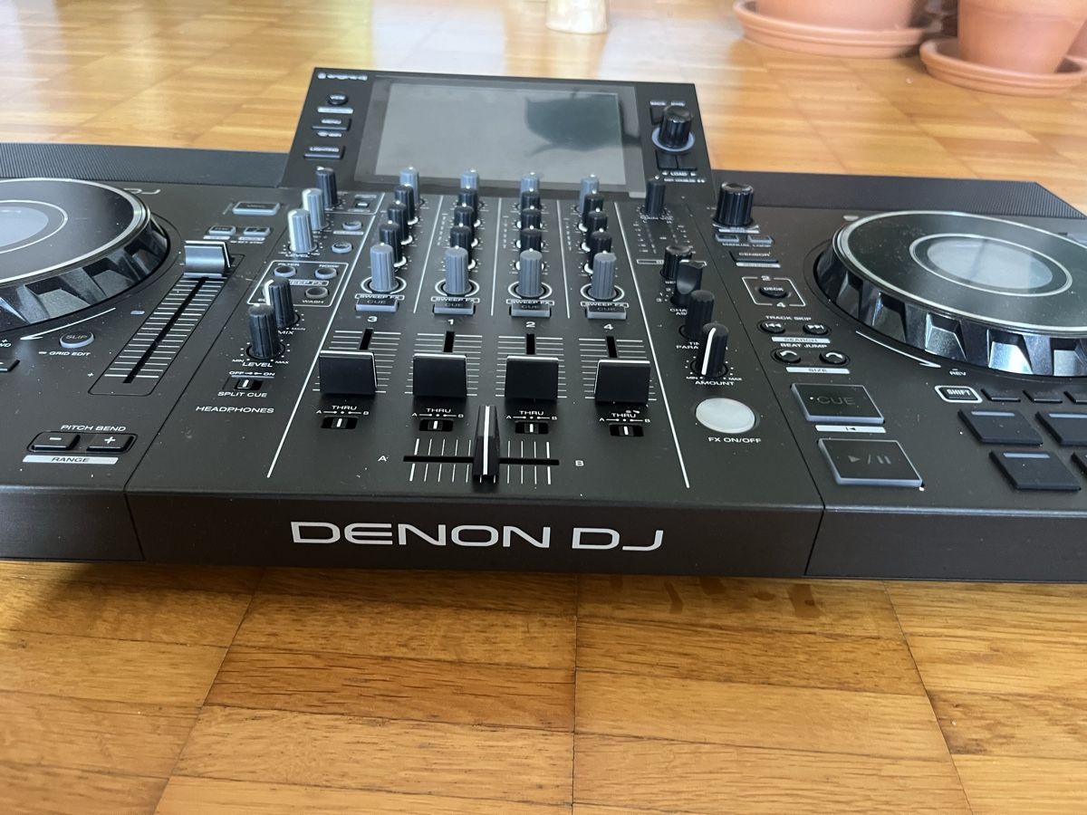 Denon Console di mixaggio: Verkaufe Denon DJ  – Usato da Bern venduto da RahelRafaela 2