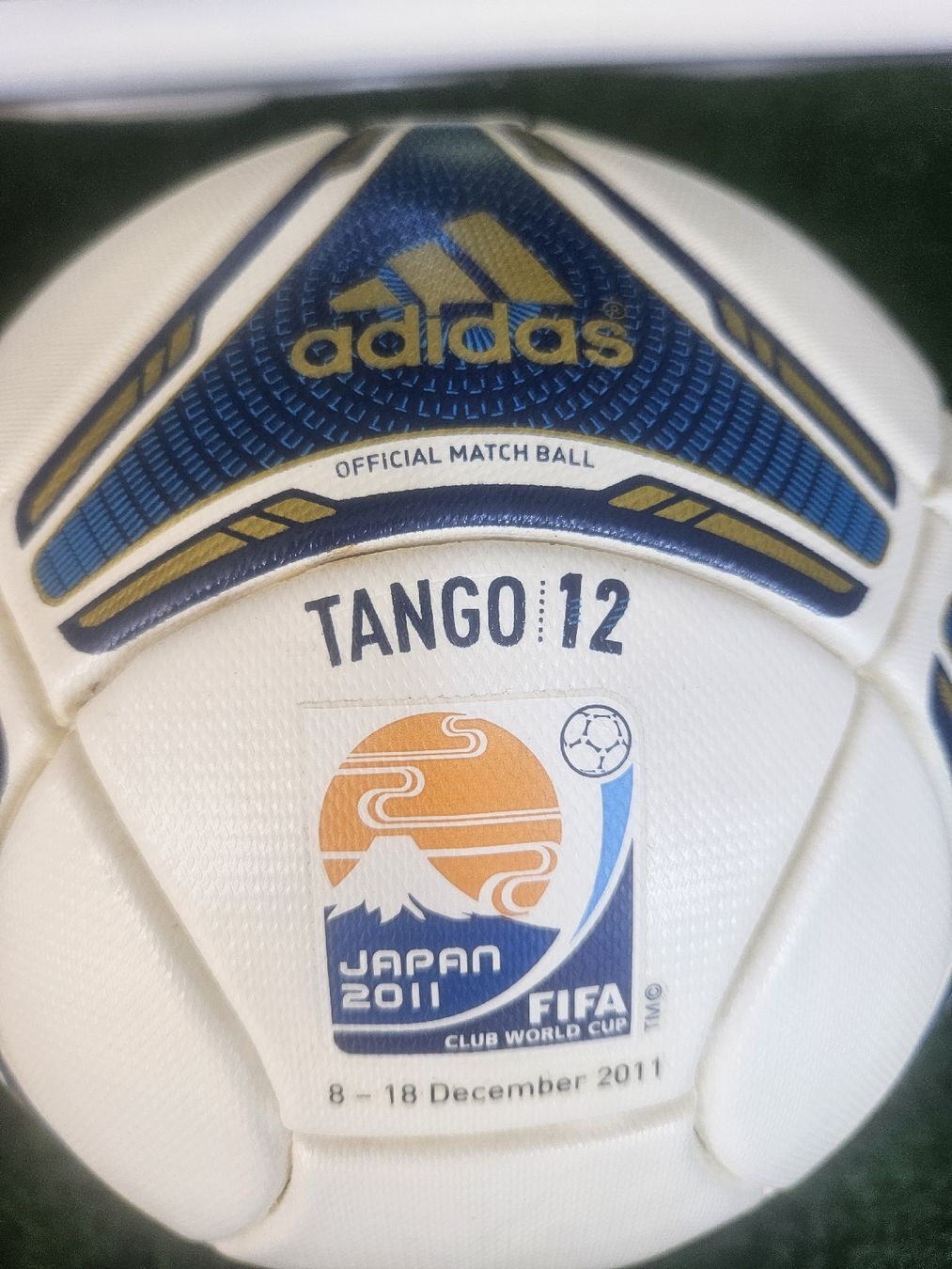 Adidas Bälle: Adidas Official Matchball Tango 12  – Defekt aus Emmenbrücke von TopGato 1