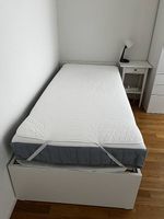 Bett 90x200cm inkl. Rost und Matratze