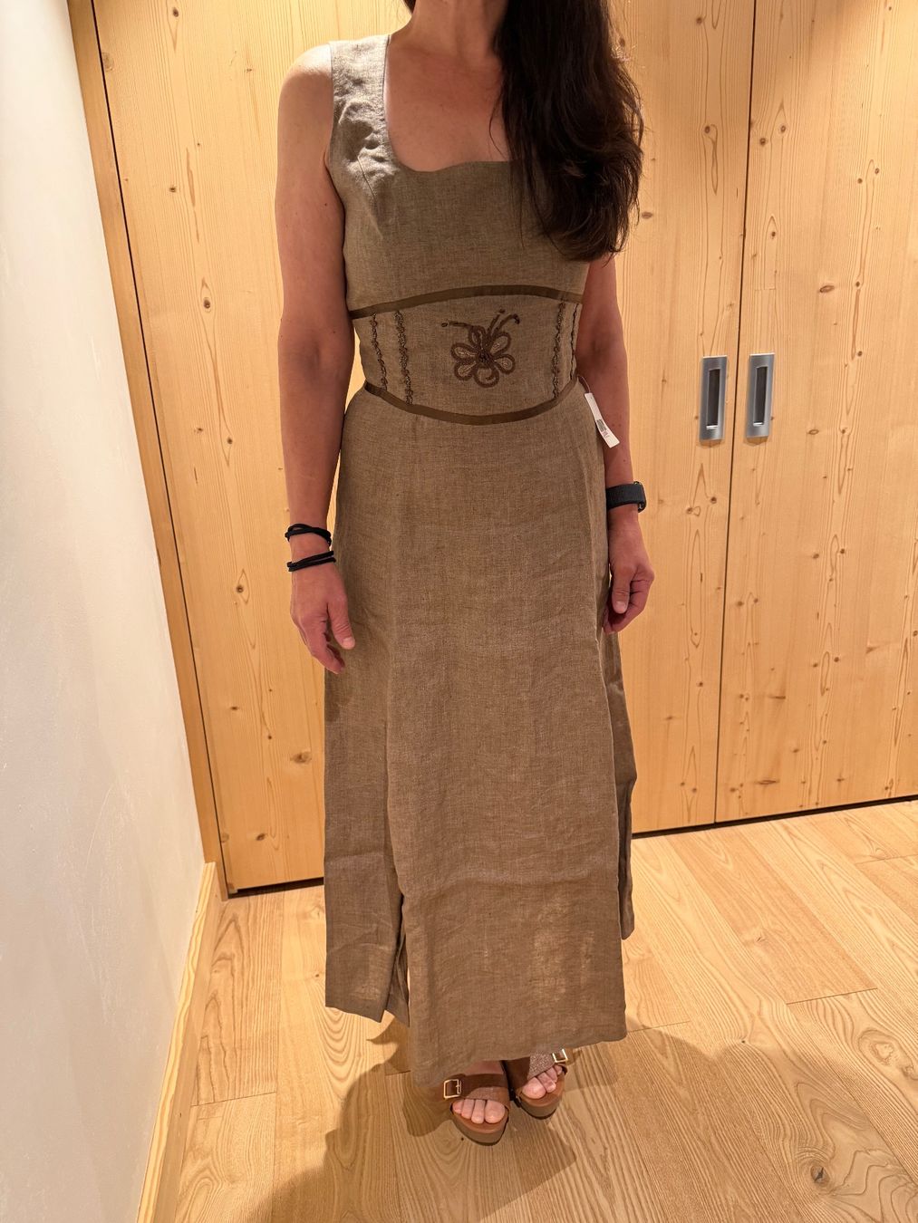Kleider: Leinenkleid – Neu (gemäss Beschreibung) aus Gsteig b. Gstaad von broncostrabsi 1