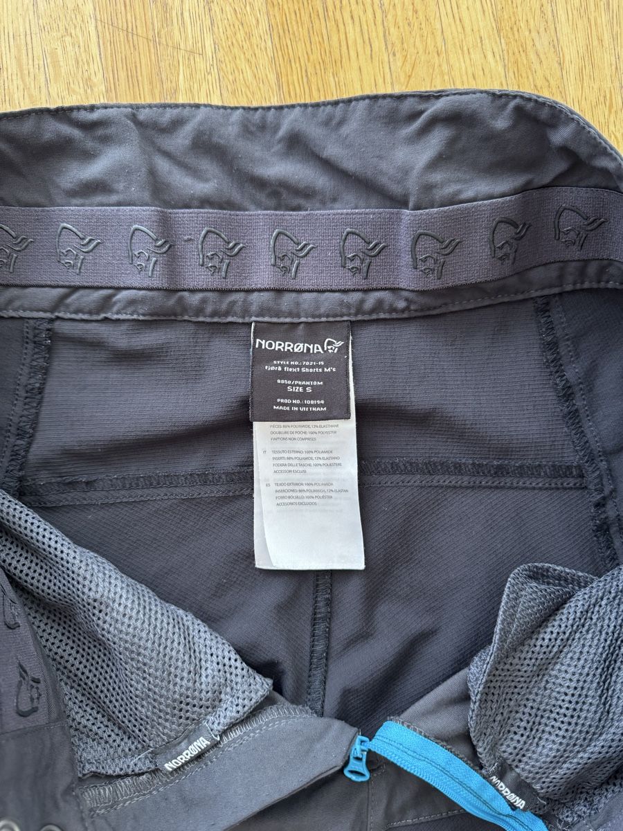 Norrøna Hosen: Norrona Fjora Flex 1 Shorts Anthrazit  – Gebraucht aus Adligenswil von Jumpy10 2