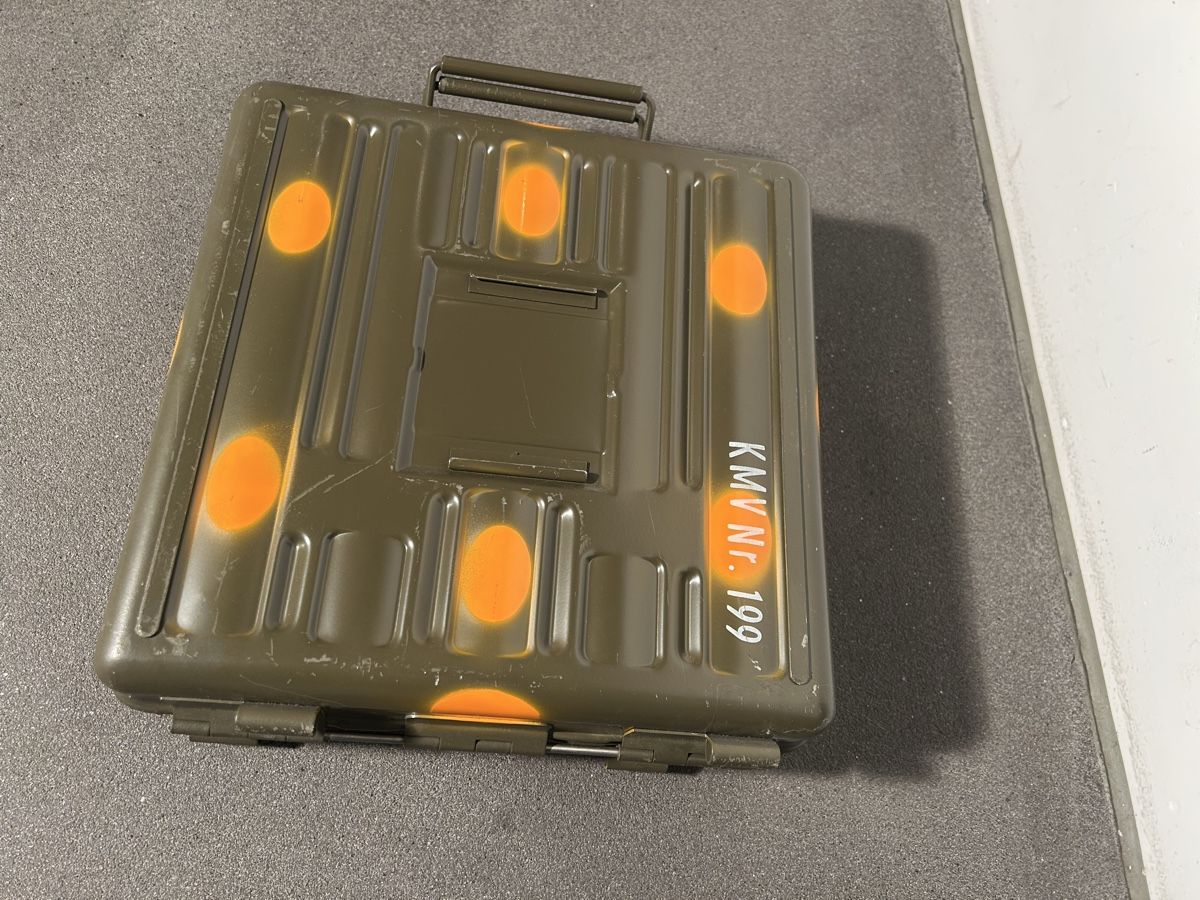 Valigie: Armee Blechkoffer – Usato da Kreuzlingen venduto da Pix66 5