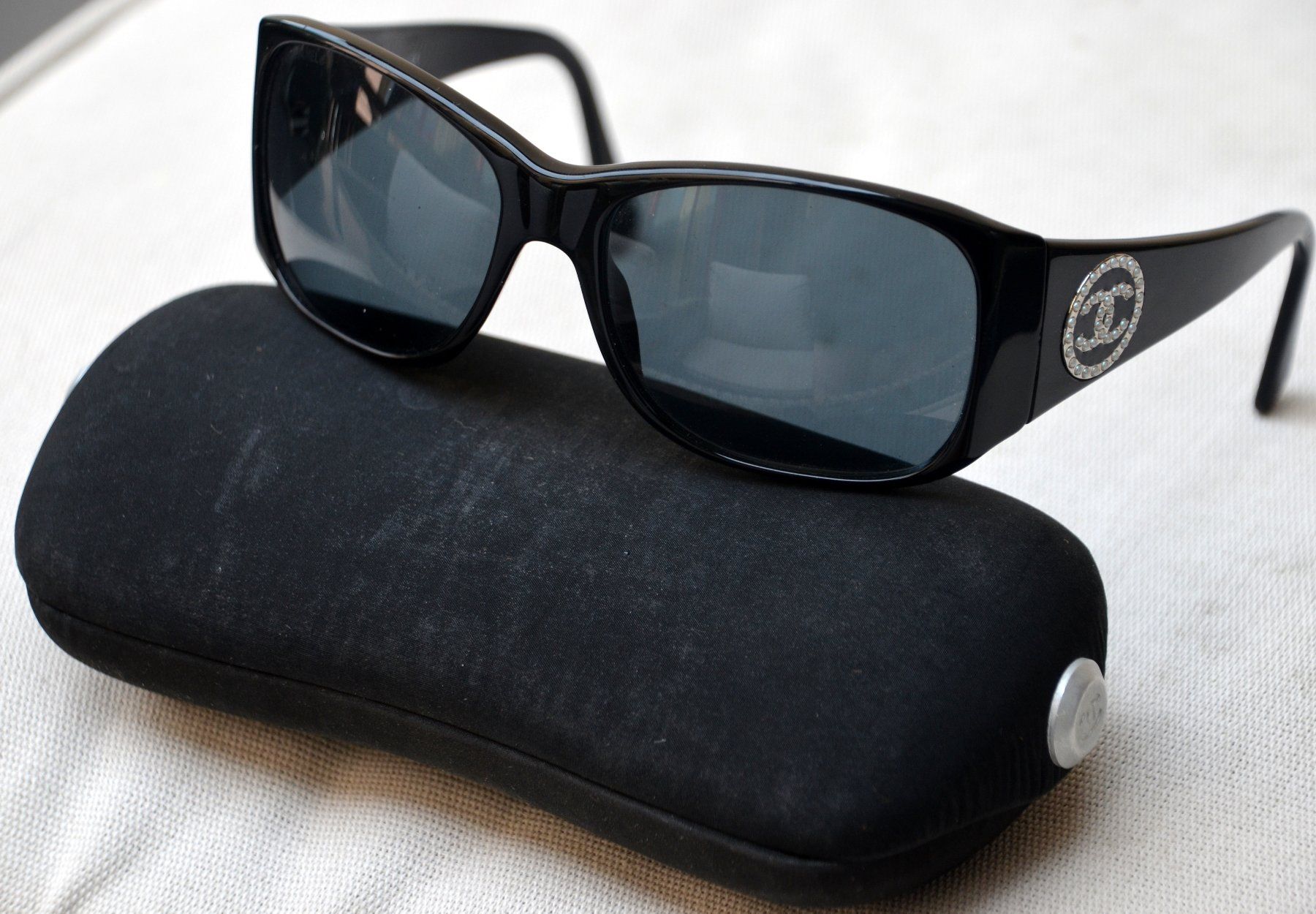 Chanel Brillen & Gläser: Sonnenbrille Chanel lunettes de soleil – Gebraucht aus Collonges von arashee