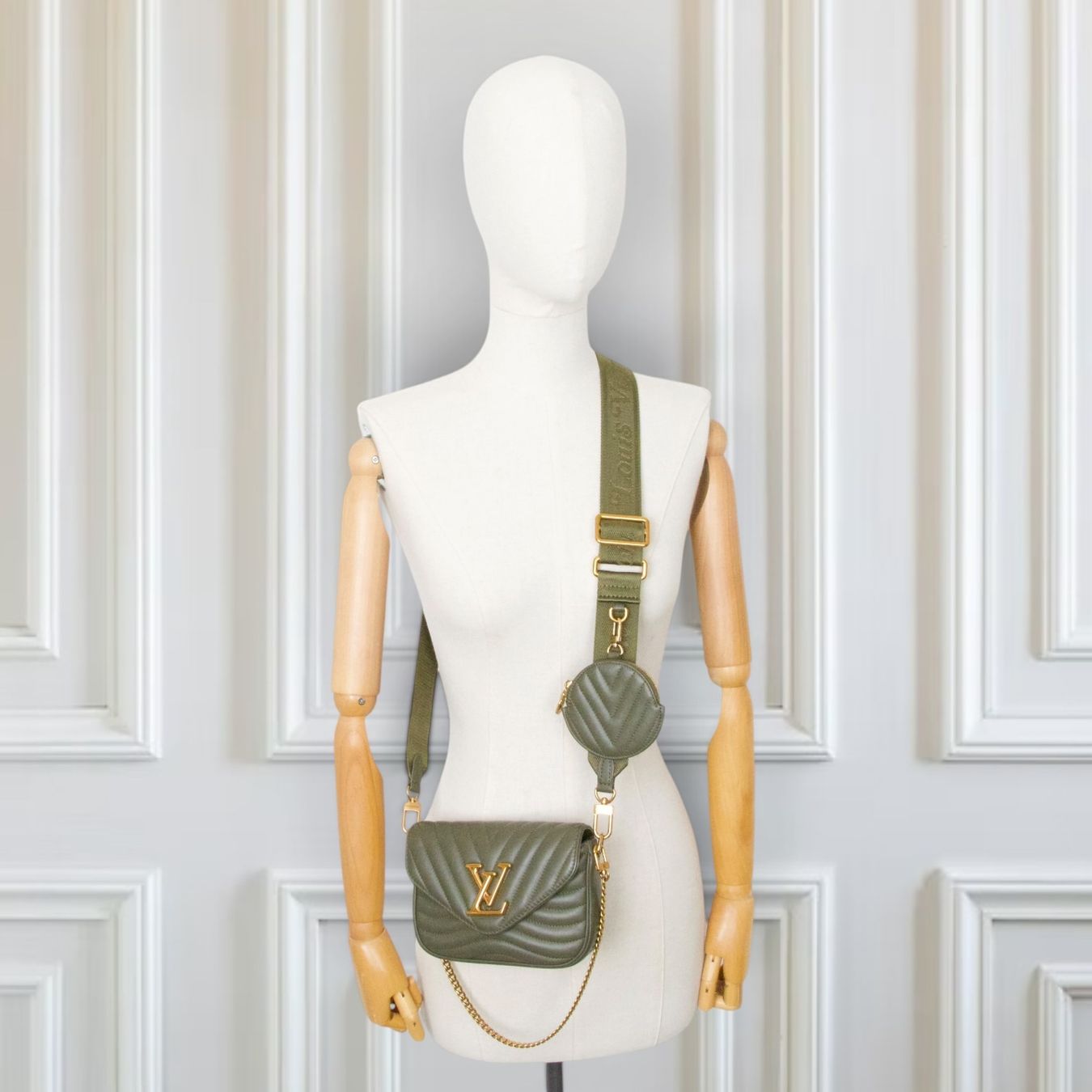 Louis Vuitton Borse da donna: Louis Vuitton New Wave Multi-Pochette khaki – Usato da Binningen venduto da Designerlabels 1