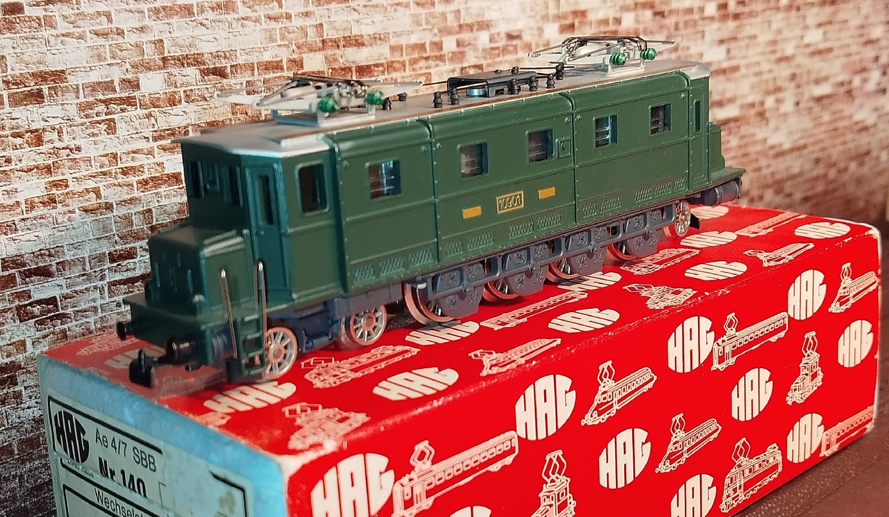 Hag Modellini di ferrovie: HAG - Ae 4/7 – Usato da Schaffhausen venduto da Viertelvorvieri 7